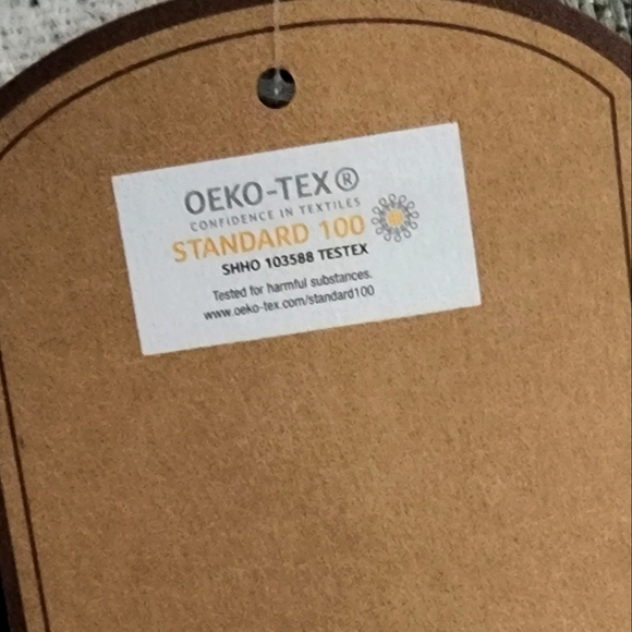 Well Dressed Home Decorative Throw Bats Reversible with Fringe Black and White - Picture 7 of 8